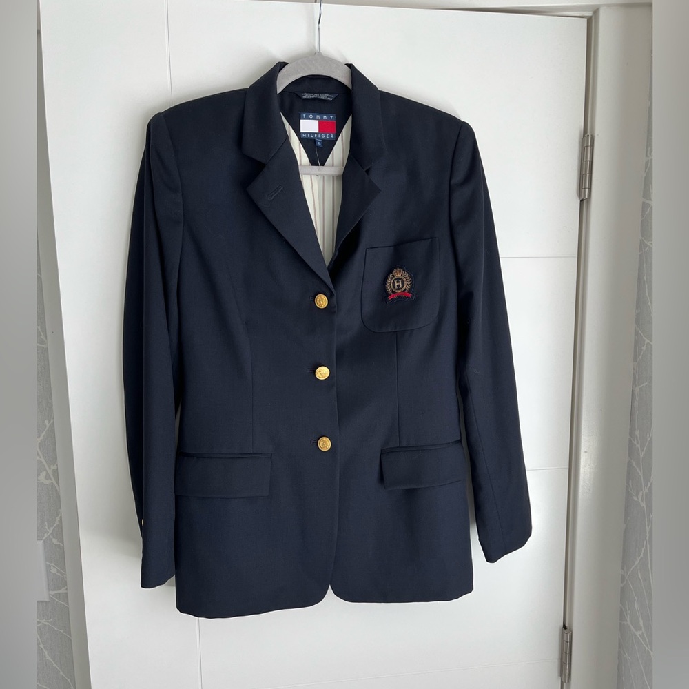Vintage Tommy Hilfiger Blue and Gold Blazer😍😍😍